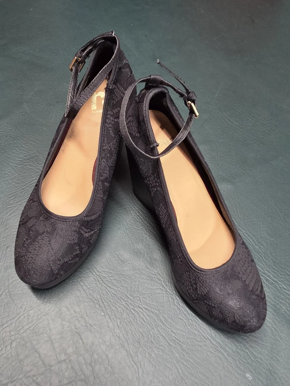 **Black Lace Wedge Pumps with Ankle Strap** - Picture 2 of 8